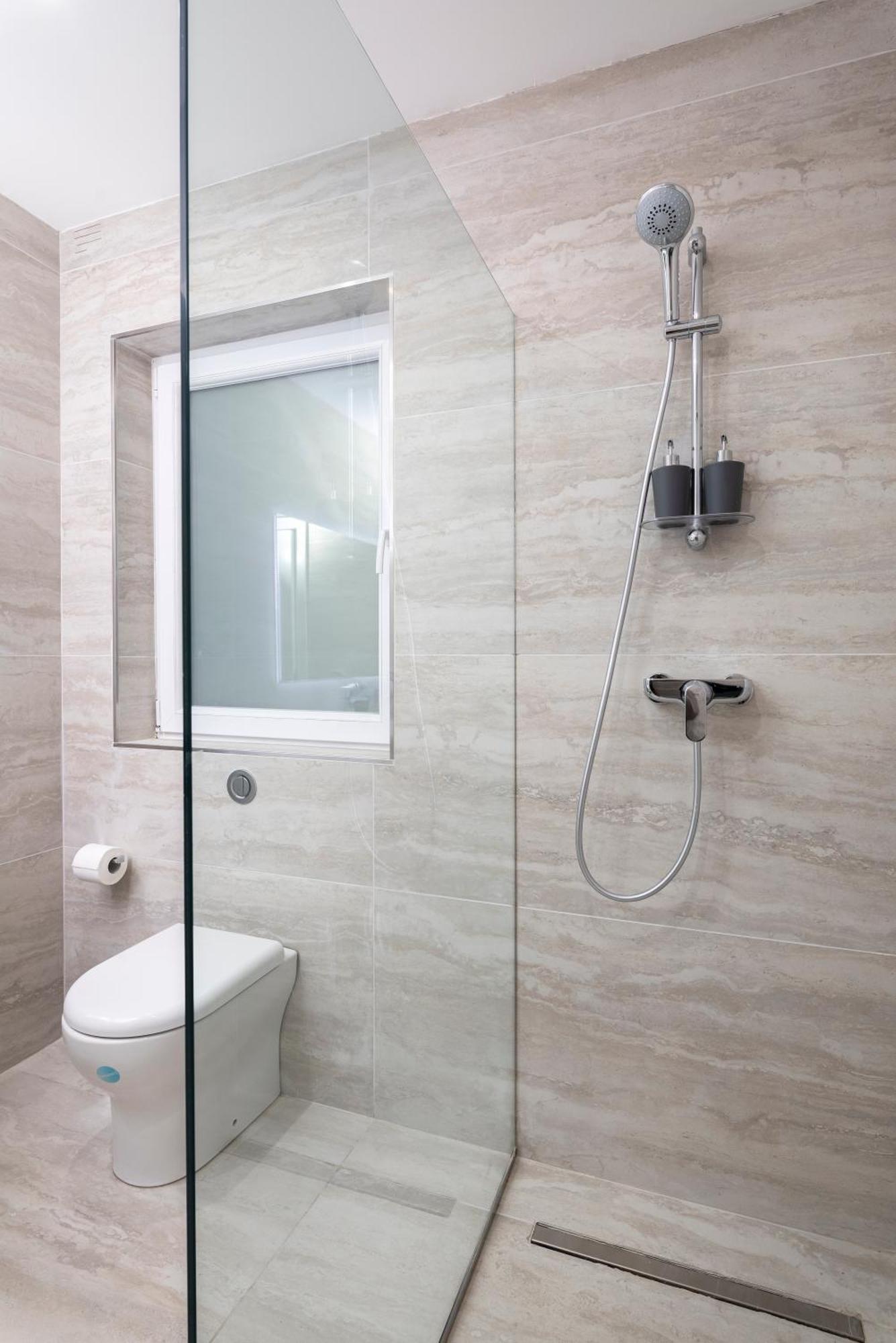 Апартаменты Chic, Modernized Maisonette - Close To Tigne Point, & Saint Julian's *